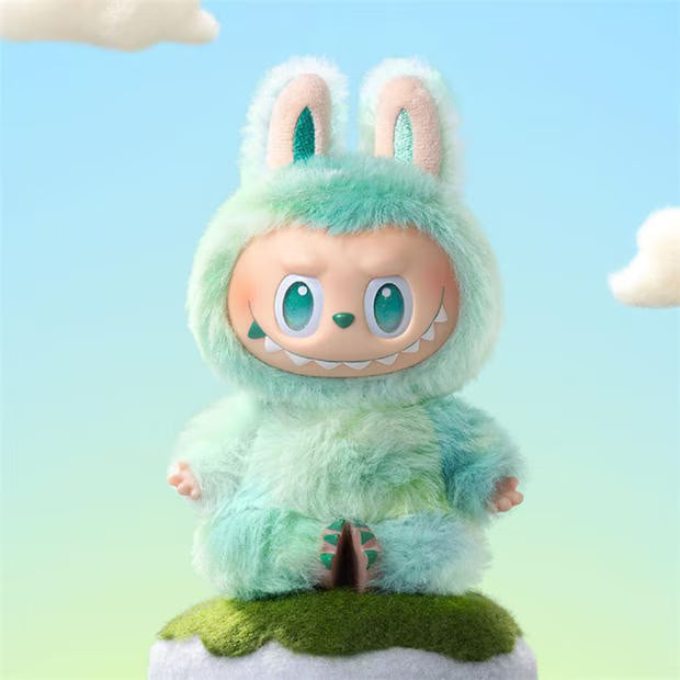 La serie Monster Energy - Ciondolo in peluche in vinile Serenity (17 cm)